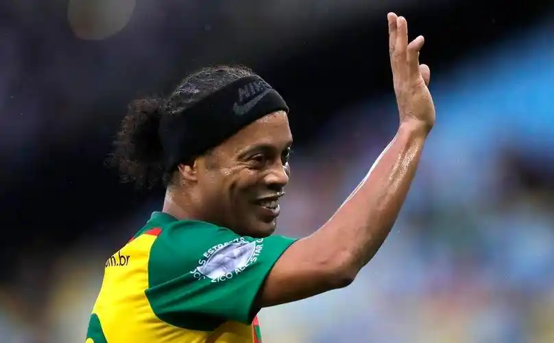 尤其是在公 尤其是在公