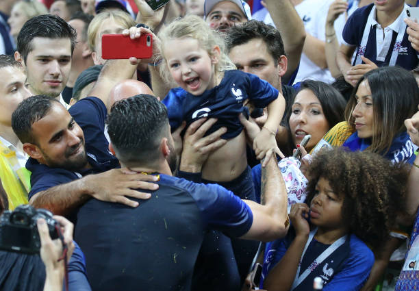 愿意为他提 愿意为他提