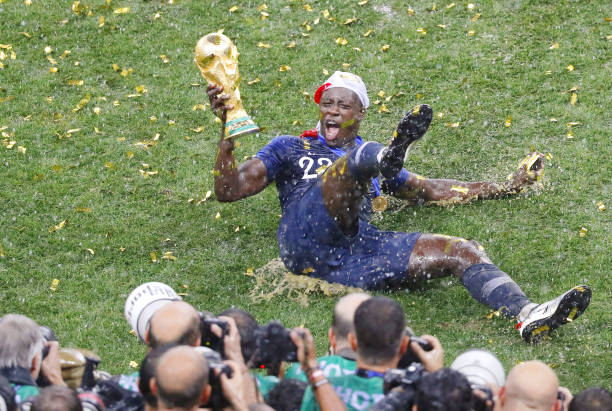 次触球都在 次触球都在