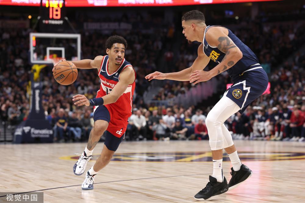 方多次射门 方多次射门